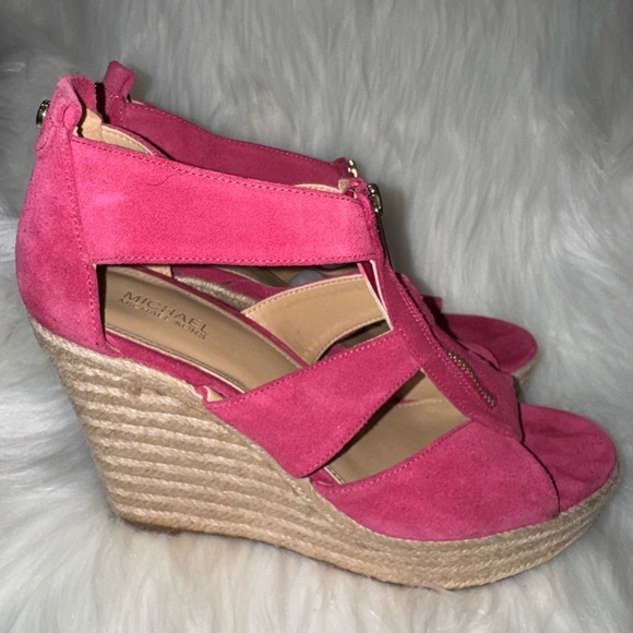 MICHAEL Michael Kors Fuchsia Suede Sandals - Picture 6 of 9